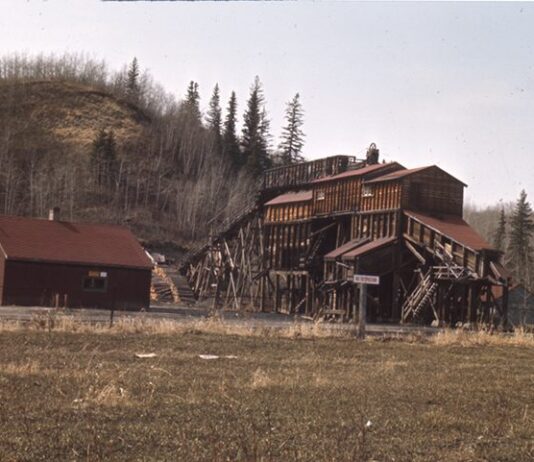 Интересные факты о последней угольной шахте Эдмонтона Whitemud Creek
