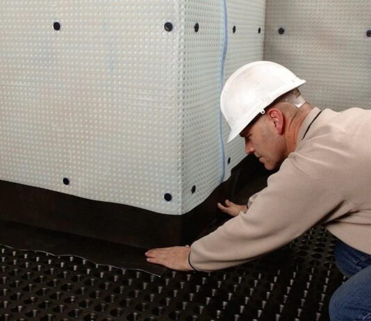 Де замовити послуги гідроізоляції підвалу?