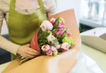 Flowers Edmonton Delivery: fresh blooms with same-day service from Florans